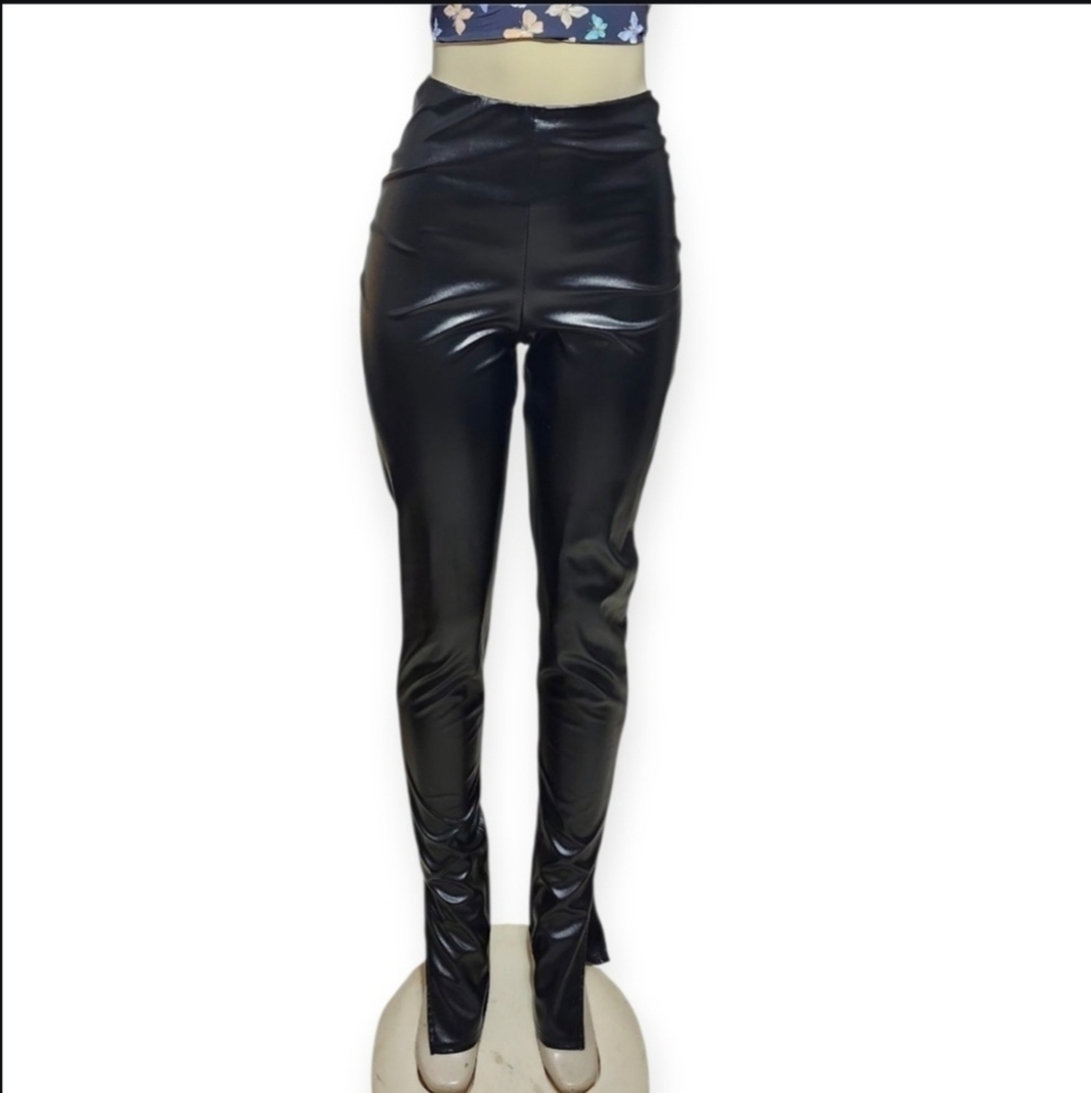 PrettyLittleThing Shiny Black Skinny Pants